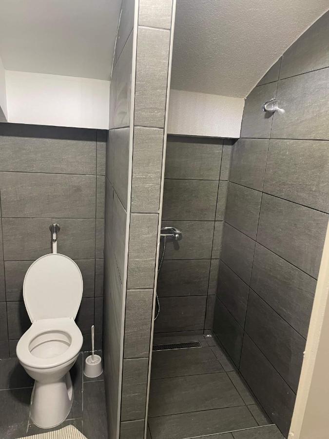 דברצן Centrum Wellness Hostel מראה חיצוני תמונה