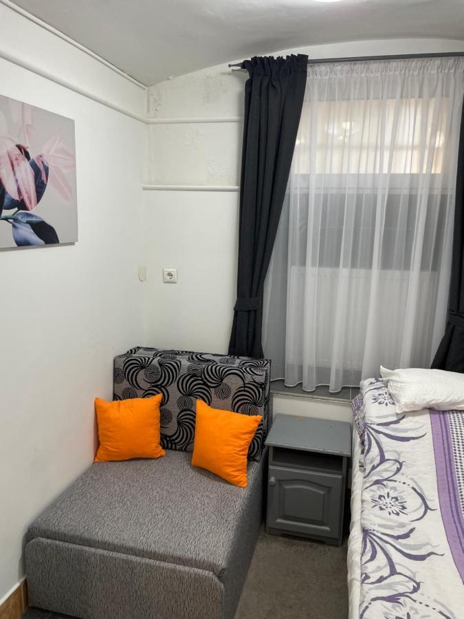 דברצן Centrum Wellness Hostel מראה חיצוני תמונה